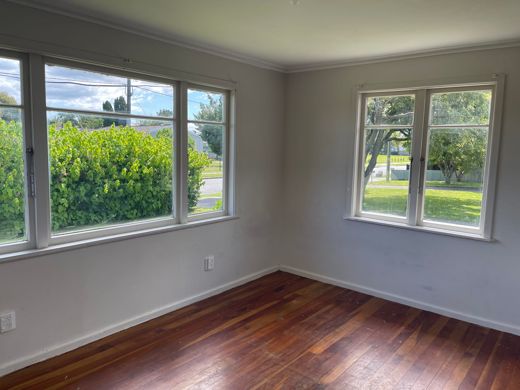 Sunny and Spacious Family Home