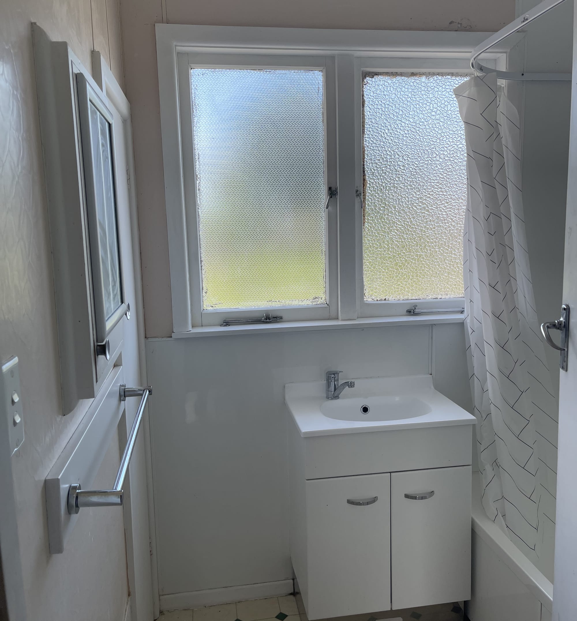 Sunny and Spacious Family Home