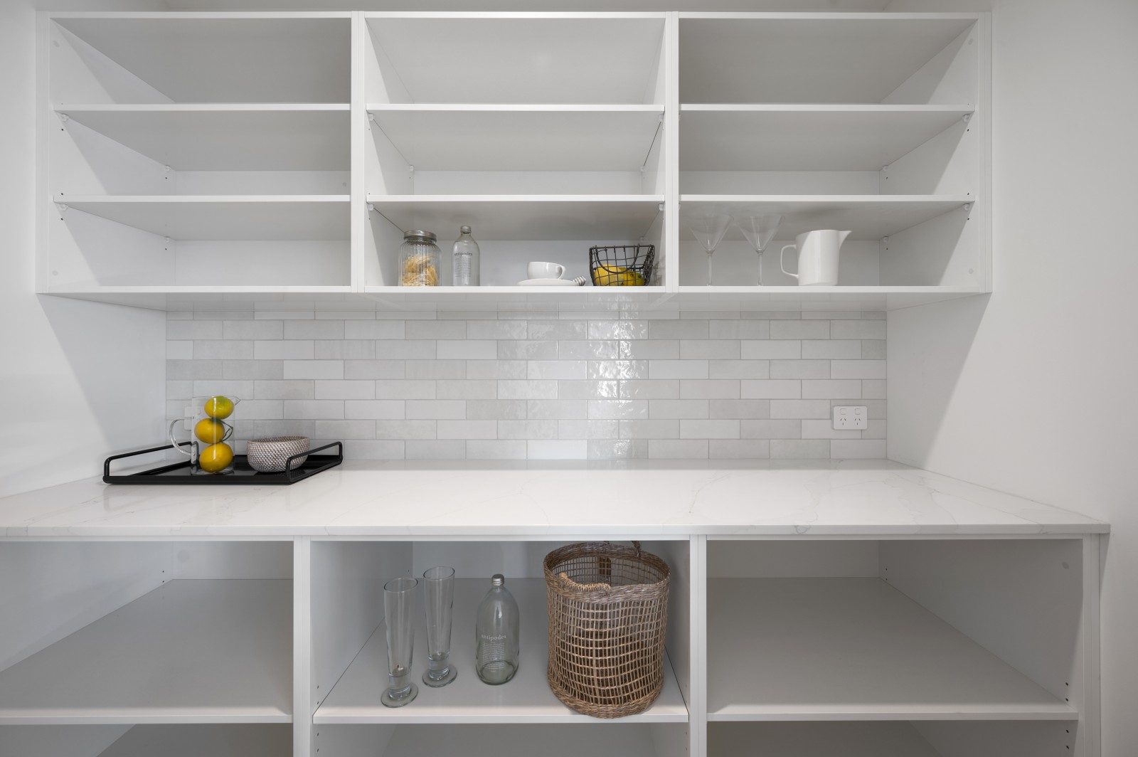 Modern, sunny, private and great location