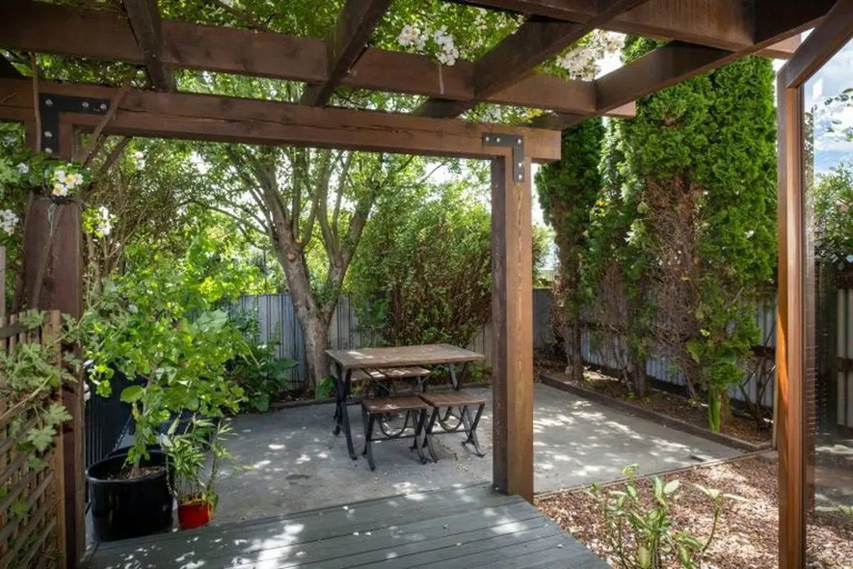 Private, sunny and great location