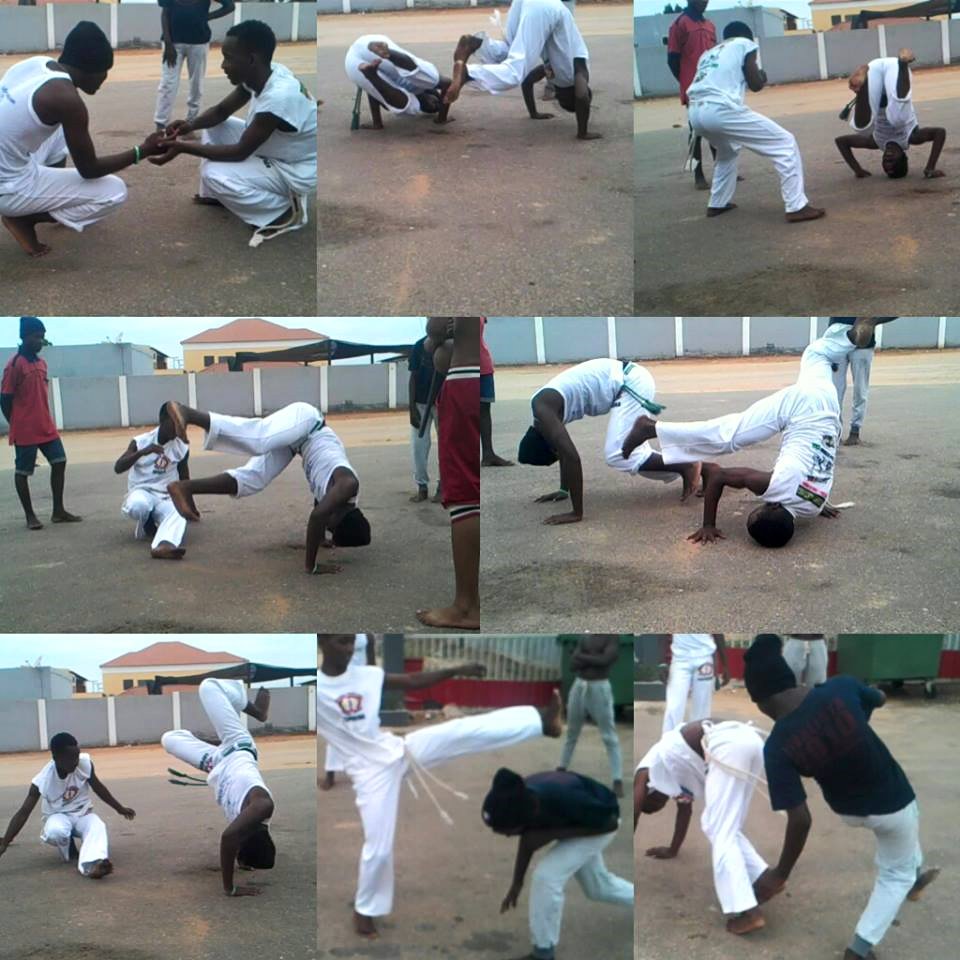Capoeira, com os menores.