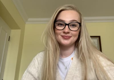 Mrs Amelia just recently bought her level-4 GCSE Certificate 12hours ago for $900