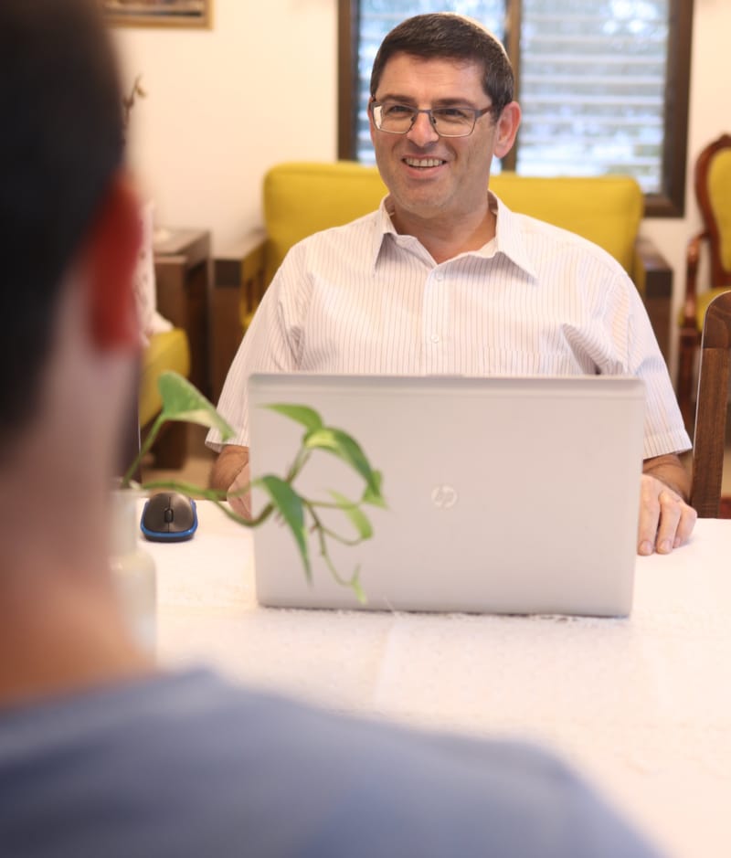 ליווי משפחות להצלחה כלכלית