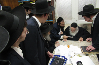 סיום מסכת תענית בקודש פנימה ע"י אחד מבחירי ישיבת ארחות תורה - גלריה