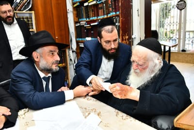 נר מצווה: ביהמ"ד "ממזרח שמש" חובר לגנרטור שבת כבקשת רשכבה"ג מרן שר התורה זצוק"ל