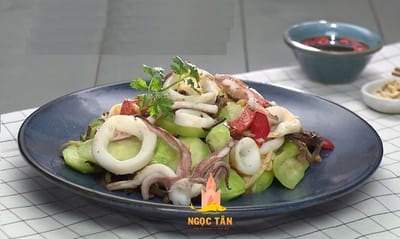 Mực xào mướp ngon ngọt tự nhiên, ai ăn cũng thích