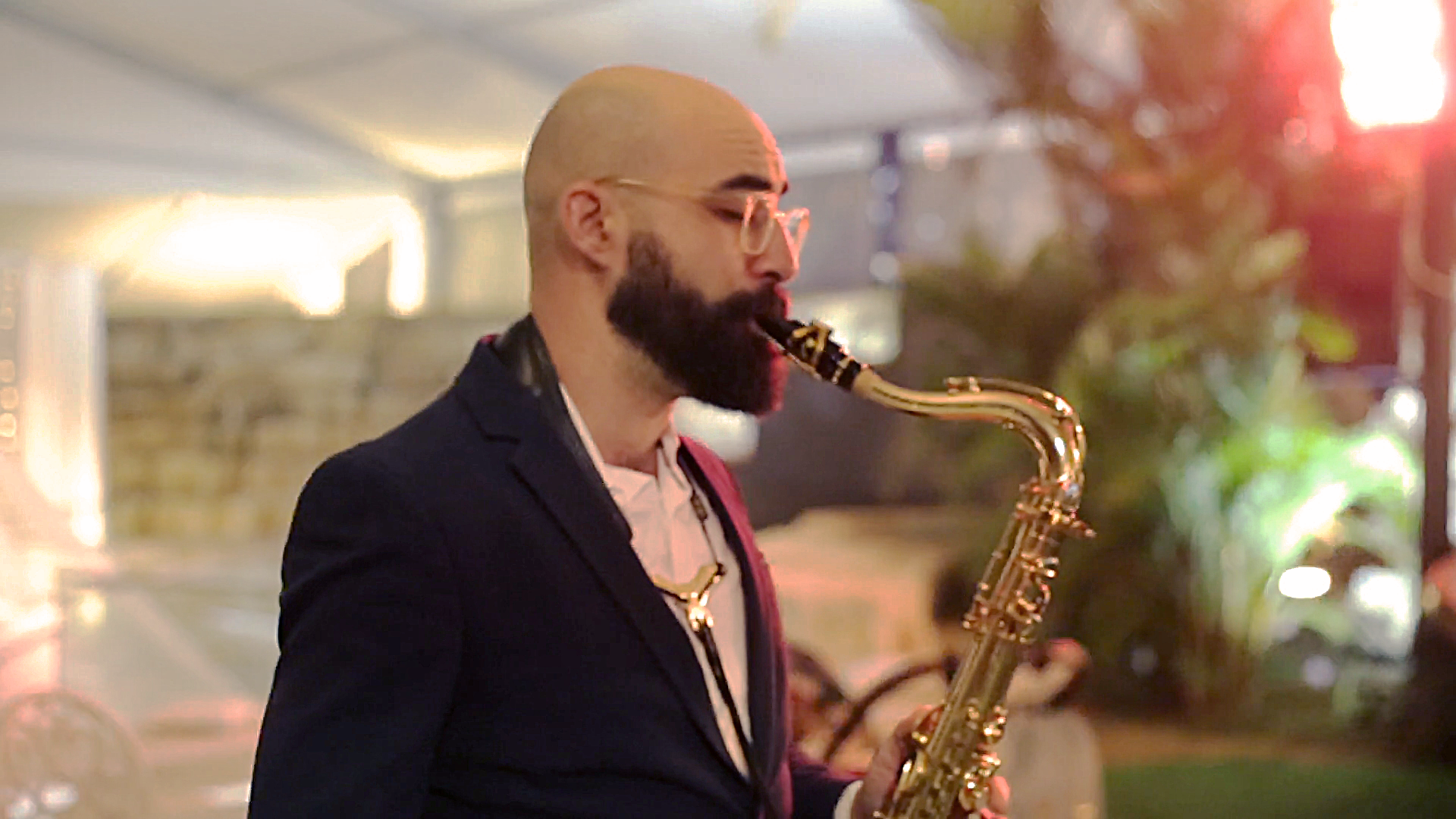 Can't take my eyes off you