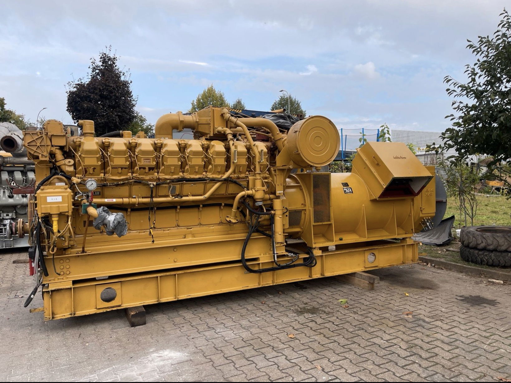 CAT Gas 1400 KVA Stromaggregat BHKW Notstromaggregat Stromerzeuger