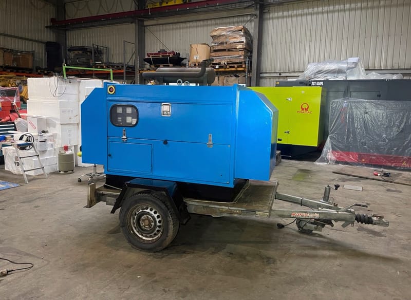 Perkins 30 KVA Stromaggregat BHKW Notstromaggregat Stromerzeuger