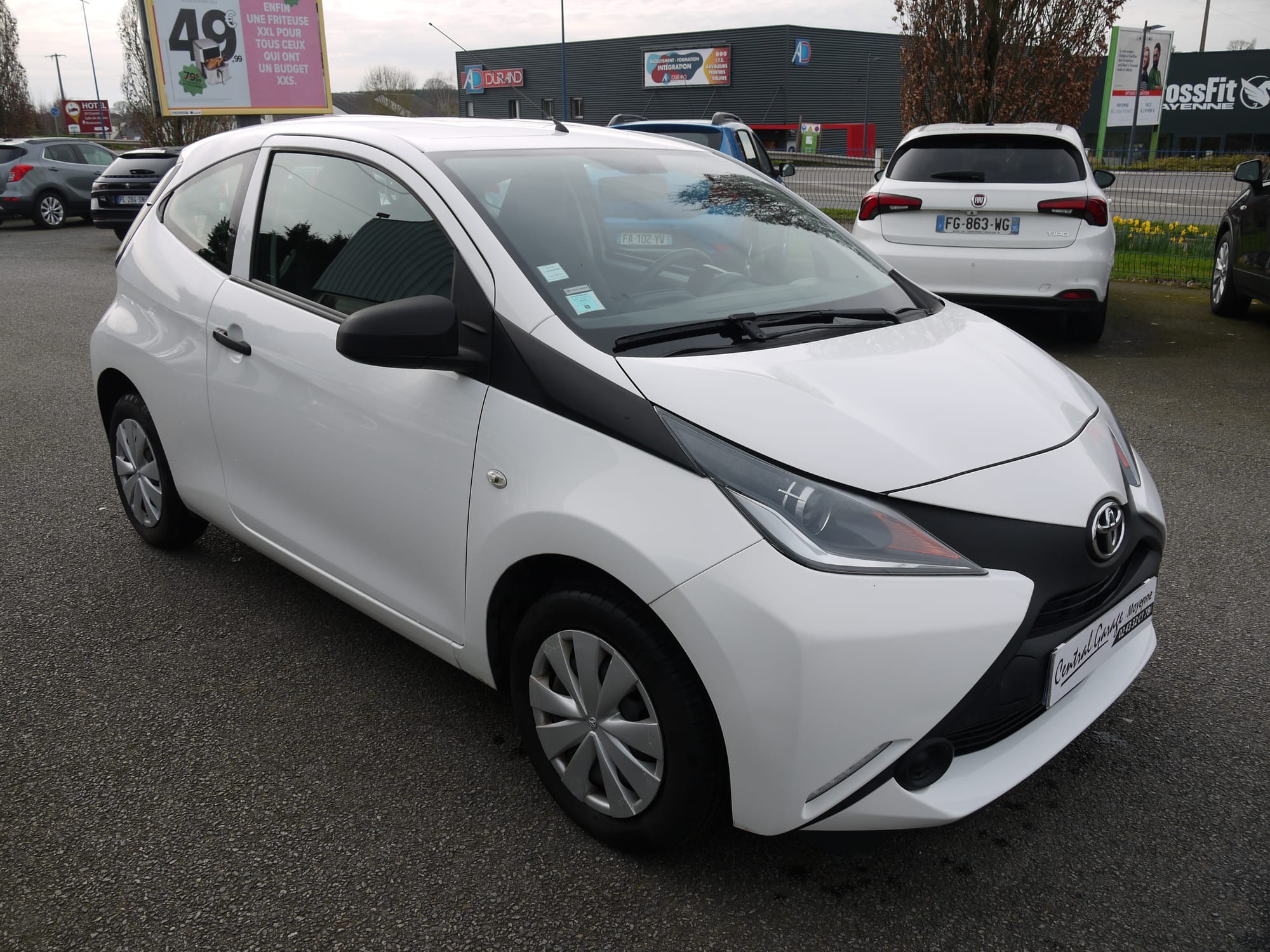 TOYOTA AYGO II 1.0L VVT-i X-PLAY 3 PORTES