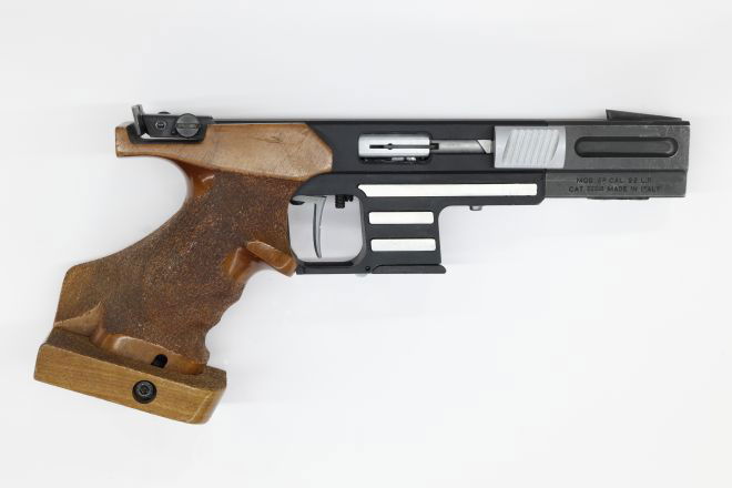 DSkyU kortdistance pistol