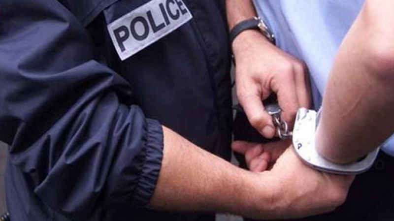 في ثلاث محافظات.. اعْتِقَال مُتَّهَمَيْن بالإرهاب وانتحار شاب ورجل يقتل شقيقته