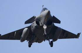 مصر تتعاقد مع فرنسا لشراء 30 مقاتلة من طراز "رافال"طائرة مقاتلة من طراز رافال