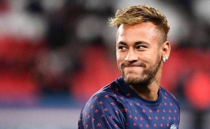 نيمار يوعد برشلونة بالعودة