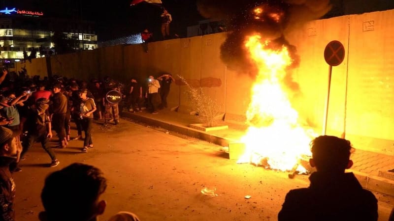 بعد حادثة القنصلية في كربلاء .. طهران تطالب بغداد بحماية مقراتهم