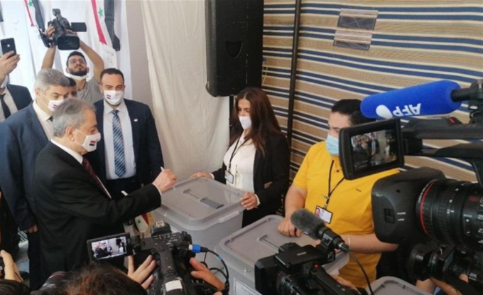 الانتخابات السورية .. انطلاق عملية الاقتراع في الخارج