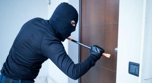 لص يقتل نفسه بعد عجزه عن سرقة صيرفة في البصرة