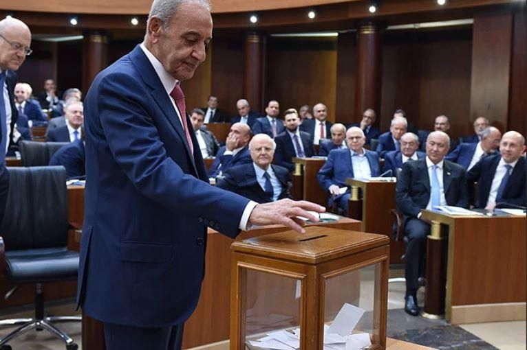 انتخاب نبيه بري رئيسا للبرلمان اللبناني لولاية سابعة