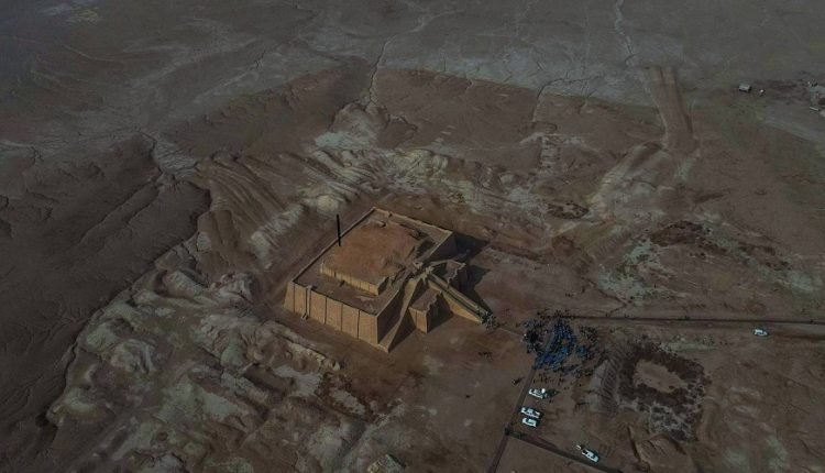 شركات لبنانية تعتزم الاستثمار في مدينة أور الاثرية