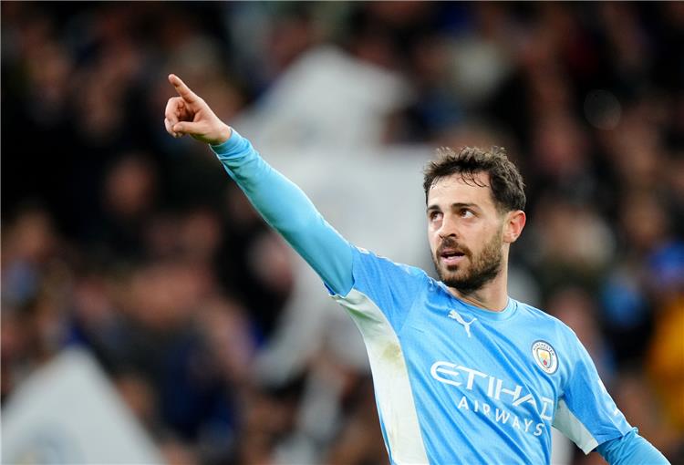 "اتفاق سري" يقرب بيرناردو سيلفا من برشلونة