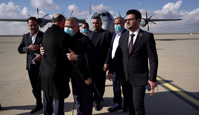 بعد دعوة الصدر للاستقالة.. ورقتان بجعبة العامري في اربيل