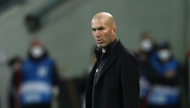 زيدان يكسر حاجز الصمت وسط اهتمام سان جيرمان