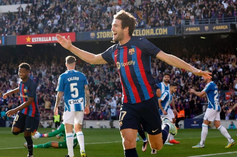 إسبانيول يفرض على برشلونة التعادل في ديربي كاتالونيا