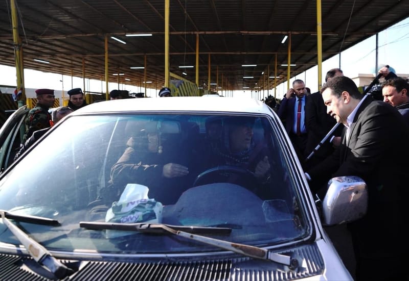 السوداني يوجه برفع الكتل الكونكريتية من منطقة شاكر العاني وإنشاء شارع حيوي