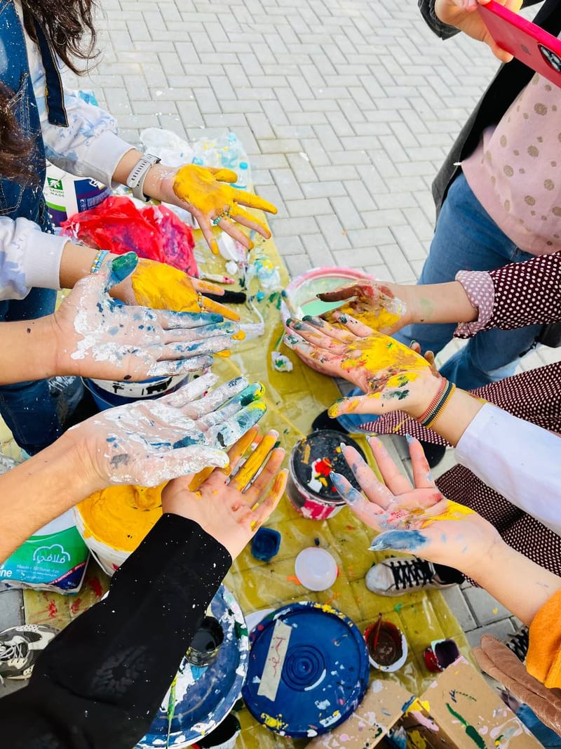 ترحيب ودعم.. فنانون يزينون جدران البصرة لتكون "أجمل"