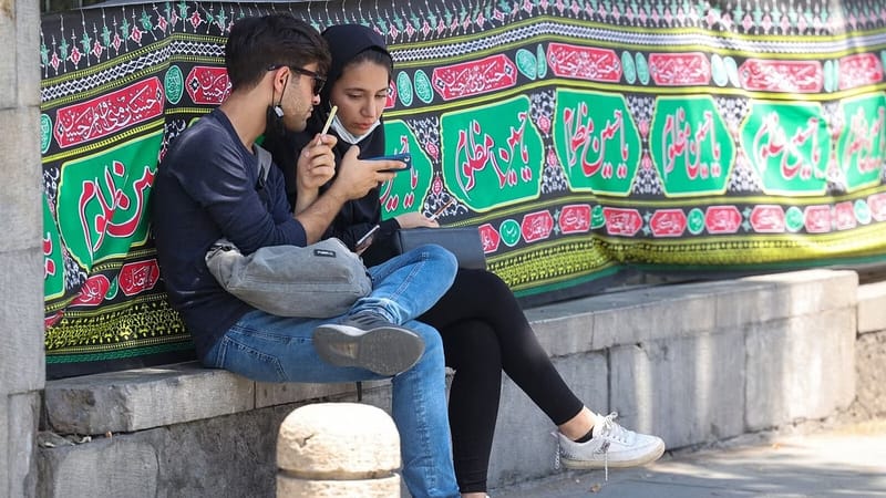 واتساب يضيف خدمة جديدة لمواجهة "الحجب" في إيران