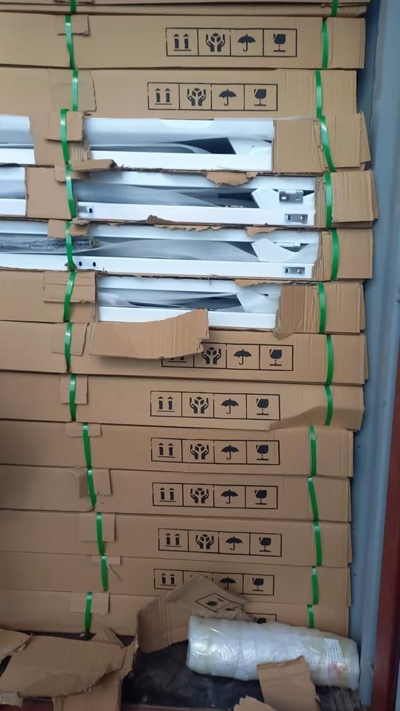 ضبط 11 حاوية مخالفة بينها تحتوي على مواد كيماوية في أم قصر الاوسط