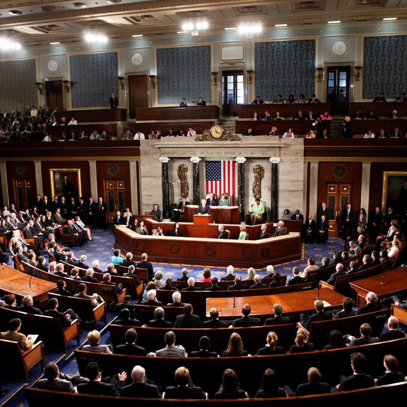 النواب الأمريكي ينشئ لجنة للتحقيق في تسليح الحكومة الفيدرالية ضد المواطنين