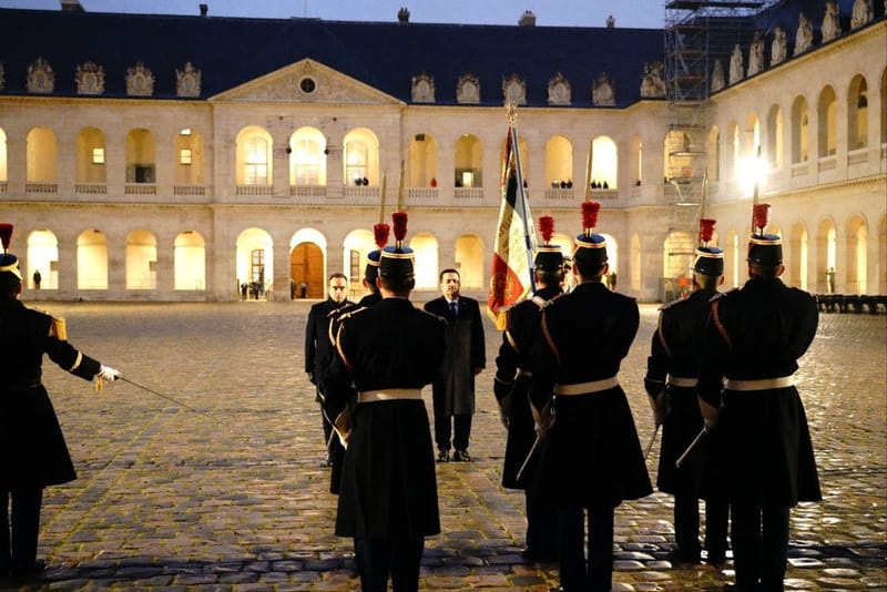 السوداني وماكرون يوقعان اتفاقية الشراكة الاستراتيجية