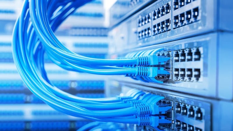 الاتصالات النيابية: نعمل على تخفيض سعر الإنترنت وتحسين الجودة والسرعة