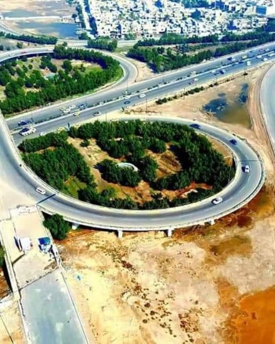 الإعمار تعلن وضع اللمسات الأخيرة لافتتاح مشروع طريق "دورة - يوسفية"