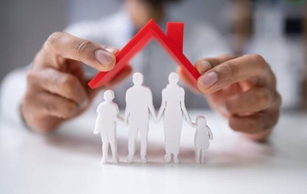 الصحة: قانون الضمان سيشمل جميع العراقيين والأجانب الموجودين في العراق