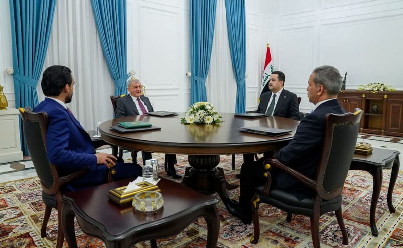 مُخرجات اجتماع الرئاسات الثلاث في القصر الحكومي