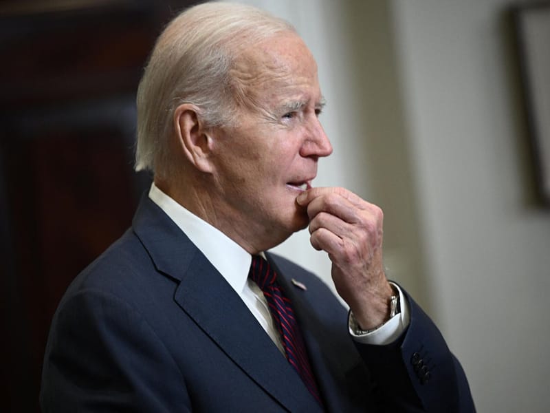 بايدن يهنئ الجيش الأمريكي بإسقاط المنطاد الصيني