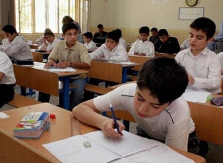 التربية توضح بشأن نتائج الامتحانات النصفية للعام الحالي