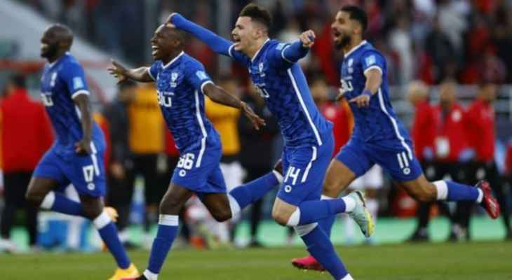 الهلال السعودي يحلم بإنجاز تأريخي.. مواعيد أبرز مباريات اليوم والقنوات الناقلة