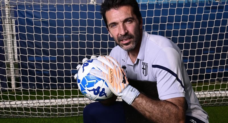 بوفون ينضم لقائمة نجوم كرة القدم المتعاطفين مع ضحايا زلزال تركيا وسوريا