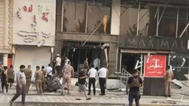 الدفاع المدني يخلي العاملين والمتبضعين إثر اندلاع حريق في مول زيونة