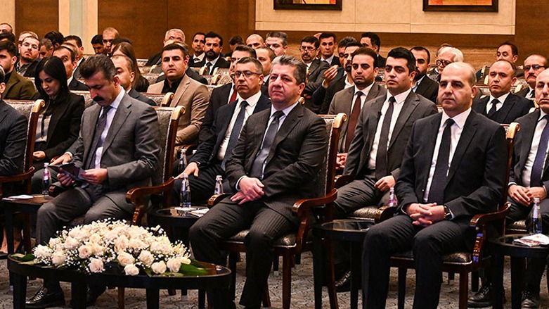 بحضور بارزاني.. حكومة كردستان تبحث مع معهد أميركي حماية الإقليم من الزلازل