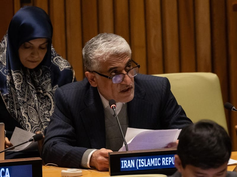 إيران تدعو لإلغاء العقوبات المفروضة على سوريا بشكل فوري ودون شروط