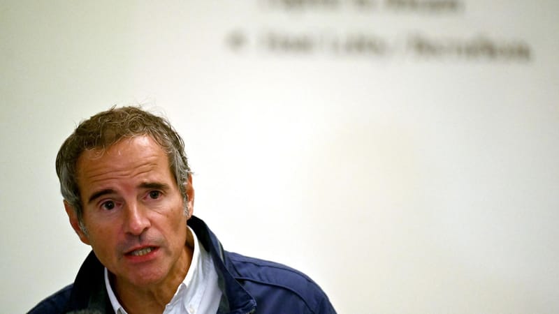 رئيس الوكالة الدولية للطاقة الذرية يلتقي برئيسي في طهران لاستئناف الحوار النووي