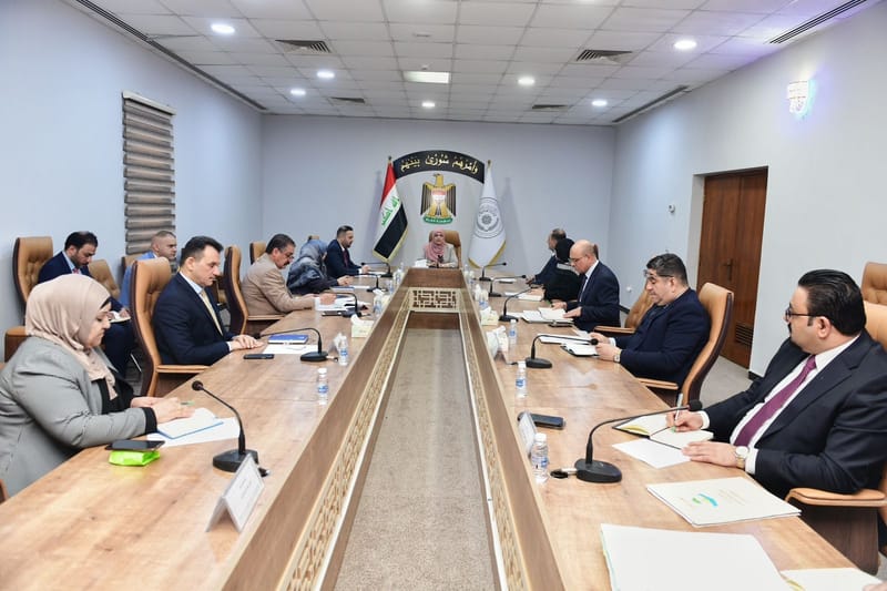 المالية تناقش معوقات المشاريع الإستثمارية والسكنية وسبل حلها