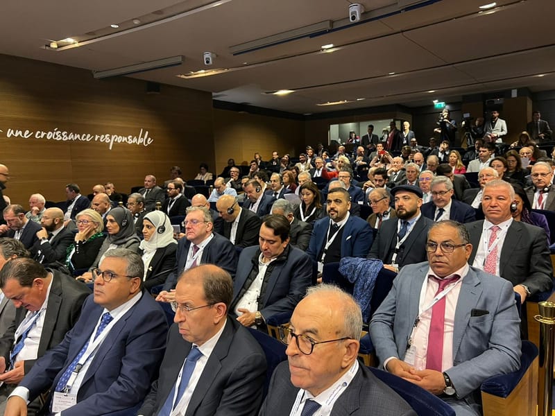 بمشاركة العراق.. انطلاق القمة العربية- الفرنسية للغرف التجارية في باريس