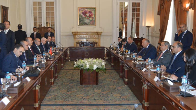 وزيرا خارجية تركيا ومصر يؤكدان "عدم الرجوع إلى فترة التوتر"