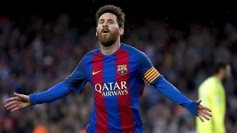 برشلونة يعترف بمفاوضات إعادة ميسي.. إليك التفاصيل