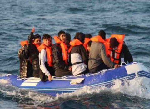 التايمز أون صنداي: 16 شهرا في فندق طالبي اللجوء.. ولا مخرج يلوح في الأفق